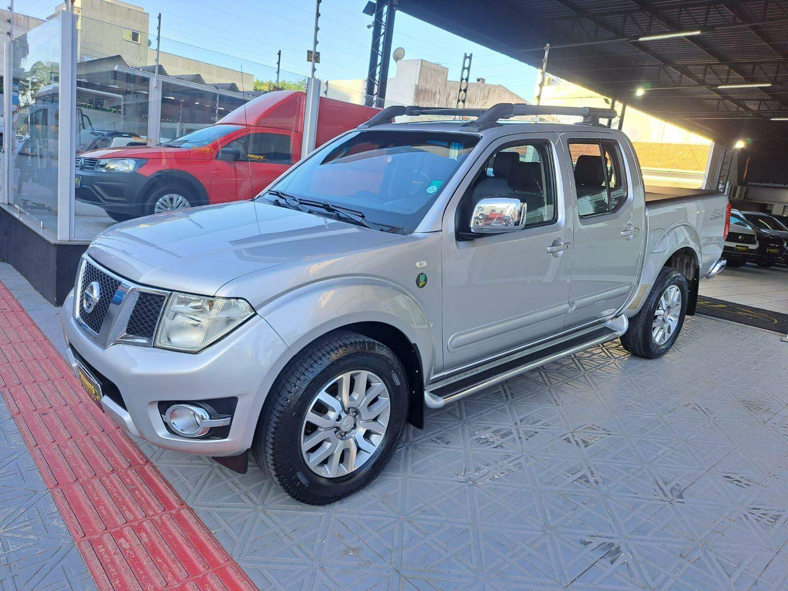 Nissan Frontier SL 4X4 DIESEL AUTOMATICA (SERI 10 ANOS ) 2013