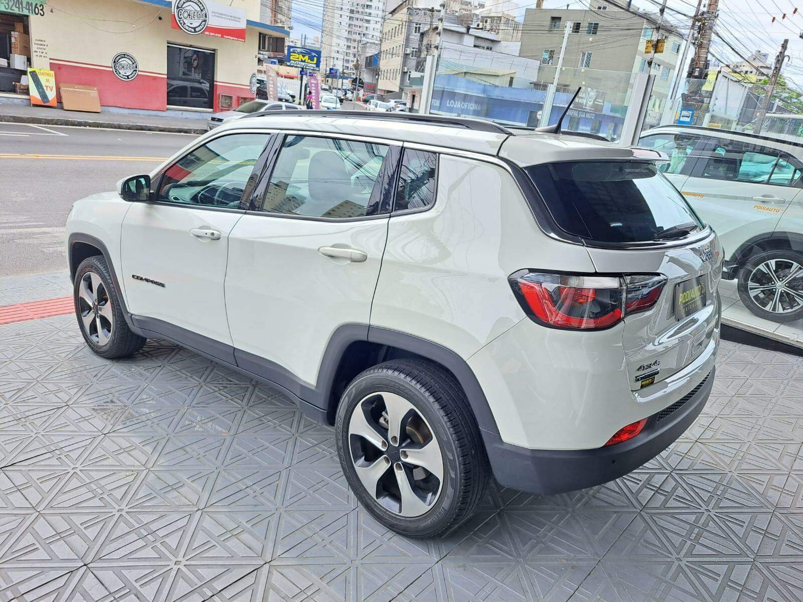 Jeep Compass LONGITUDE 4x4 Aut Revisão Feita na Concessionaria   2017