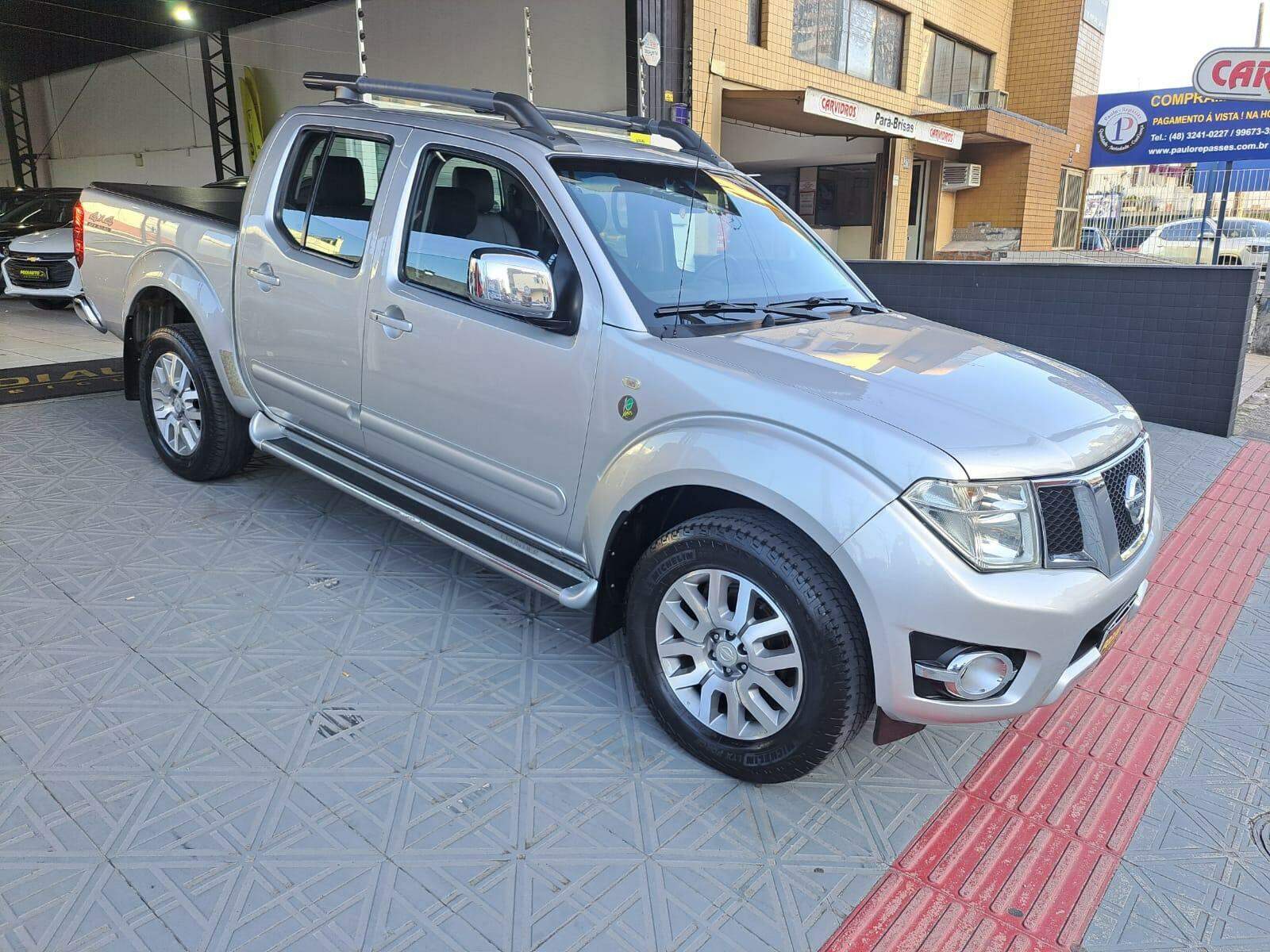 Nissan Frontier SL 4X4 DIESEL AUTOMATICA (SERI 10 ANOS ) 2013