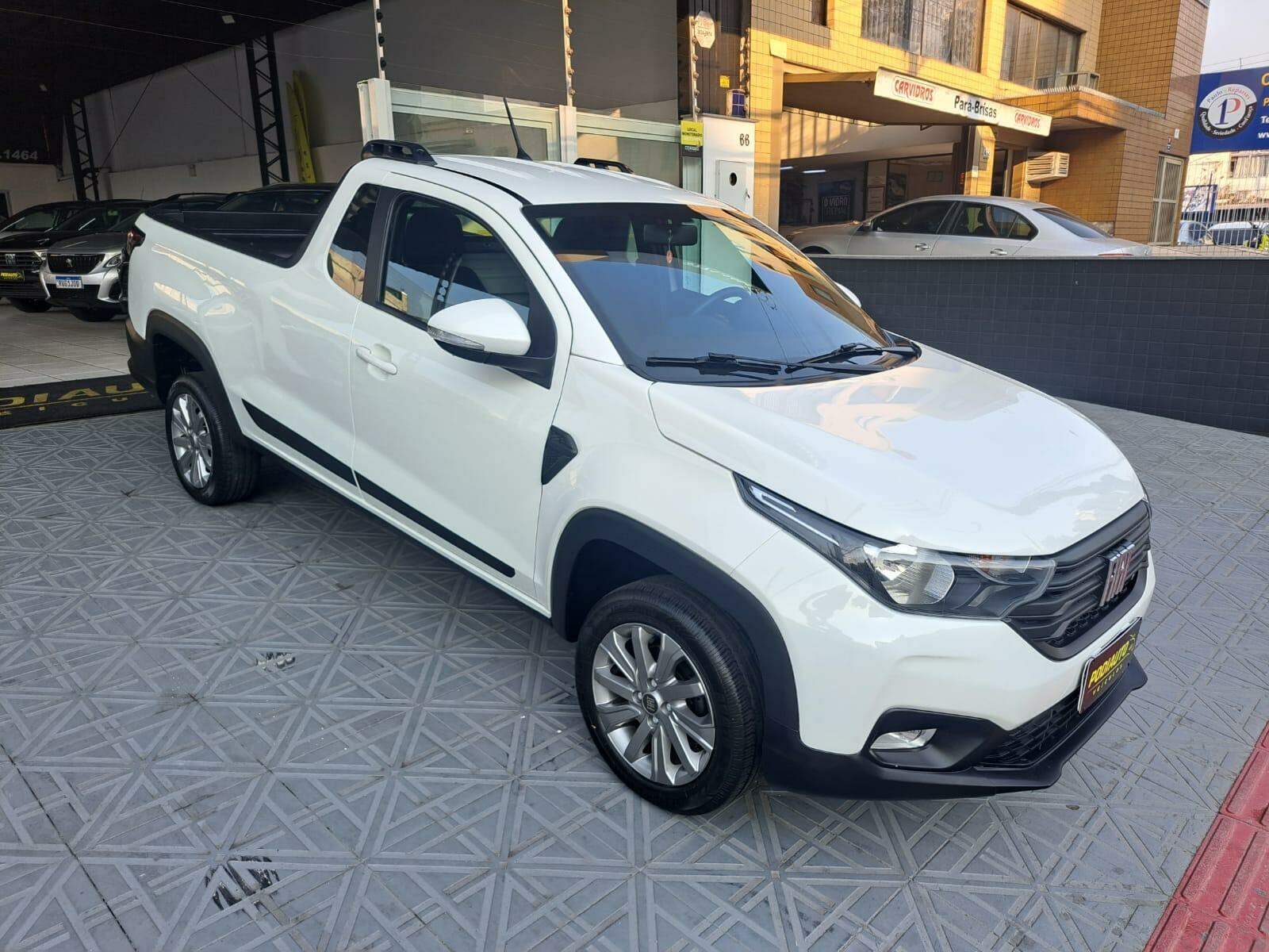 Fiat Strada FREEDOM 1.3 FLEX PLUS COM 35 MIL KM  2021