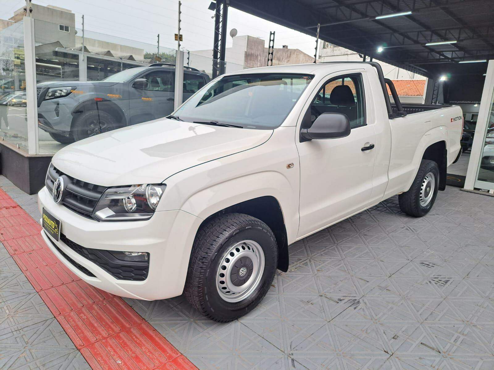 Volkswagen Amarok CABINE SIMPLES 4X4 COM 41 MIL KM UNICO DONO  2017