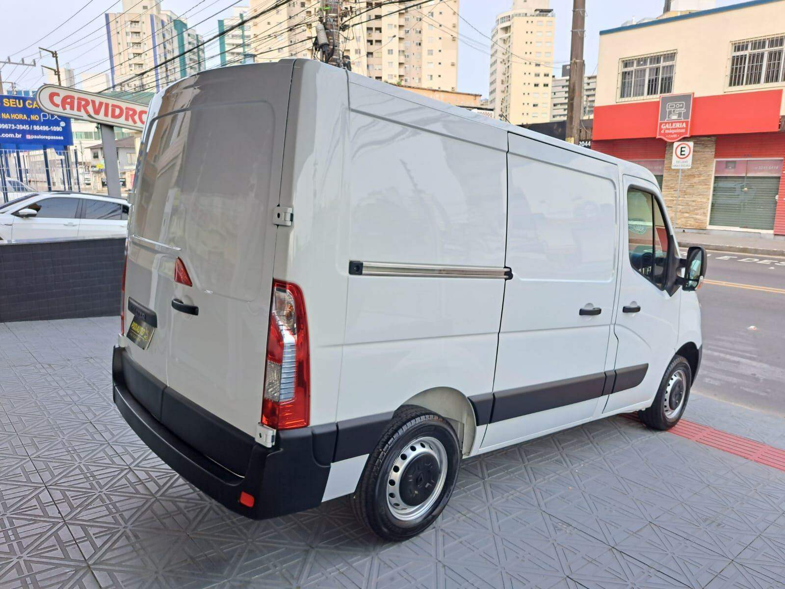 Renault Master FURGAO DIESEL COM 57 MIL KM  2021