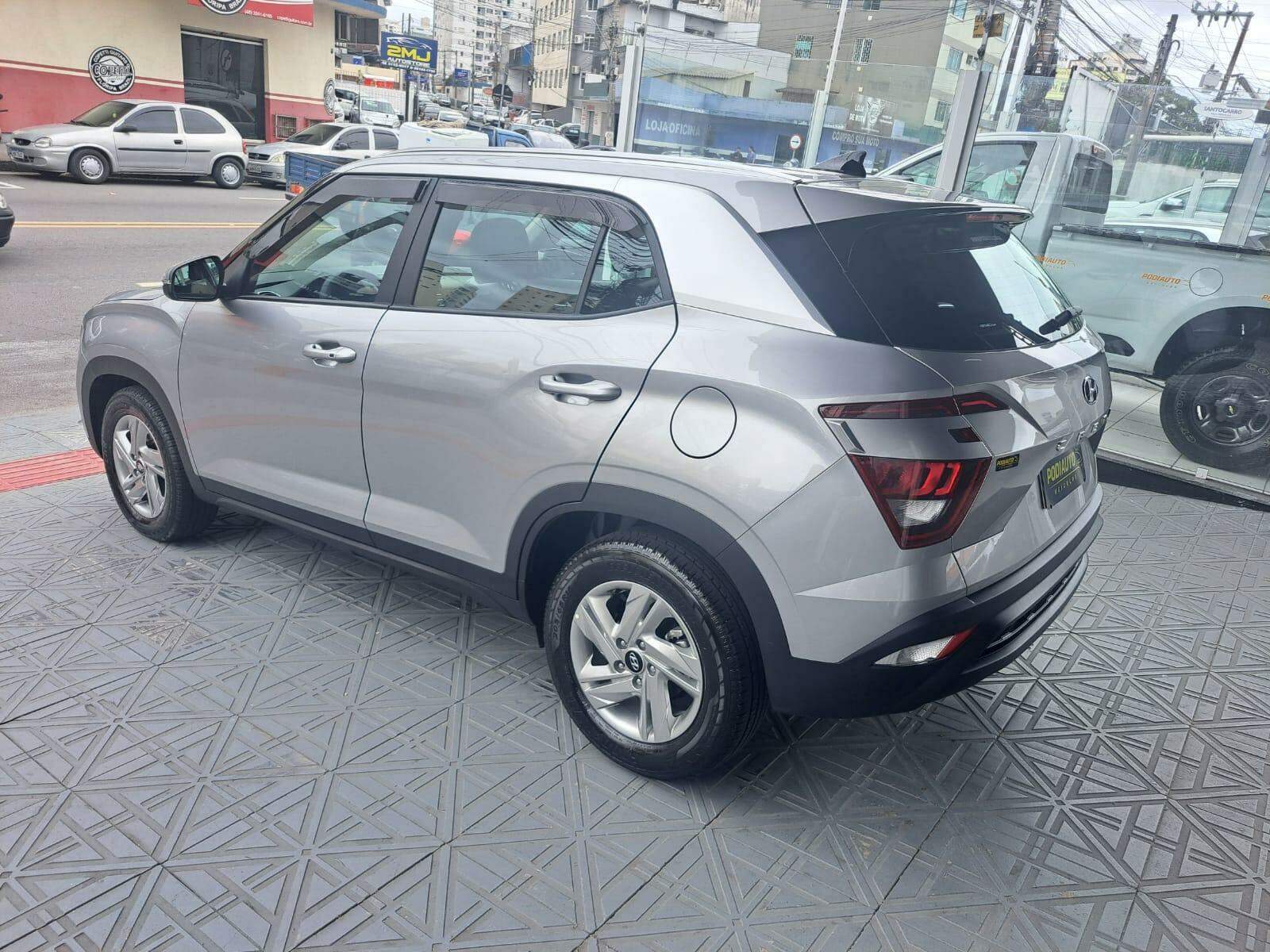 Hyundai Creta COMFORT COM 14 MIL KM AUTOMATICA  2025