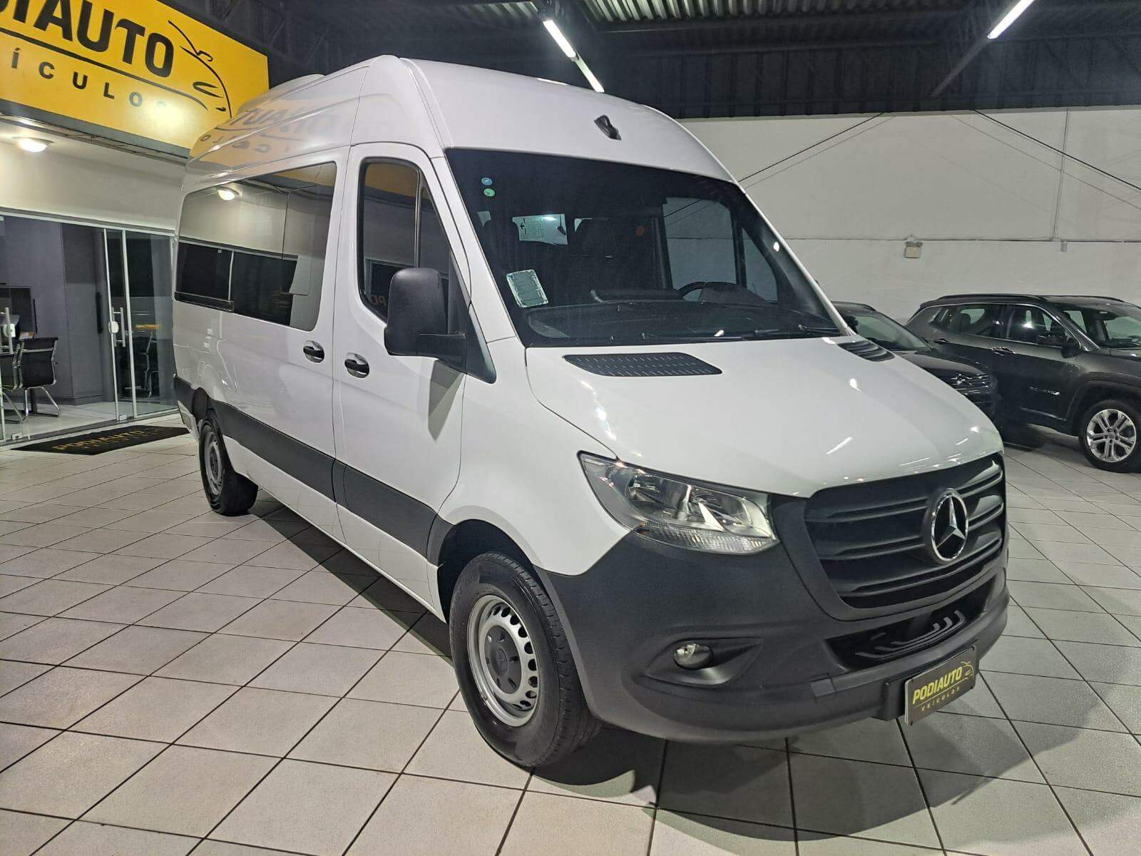 Mercedes-Benz Sprinter 416 VAN 16 LUGARES  2022