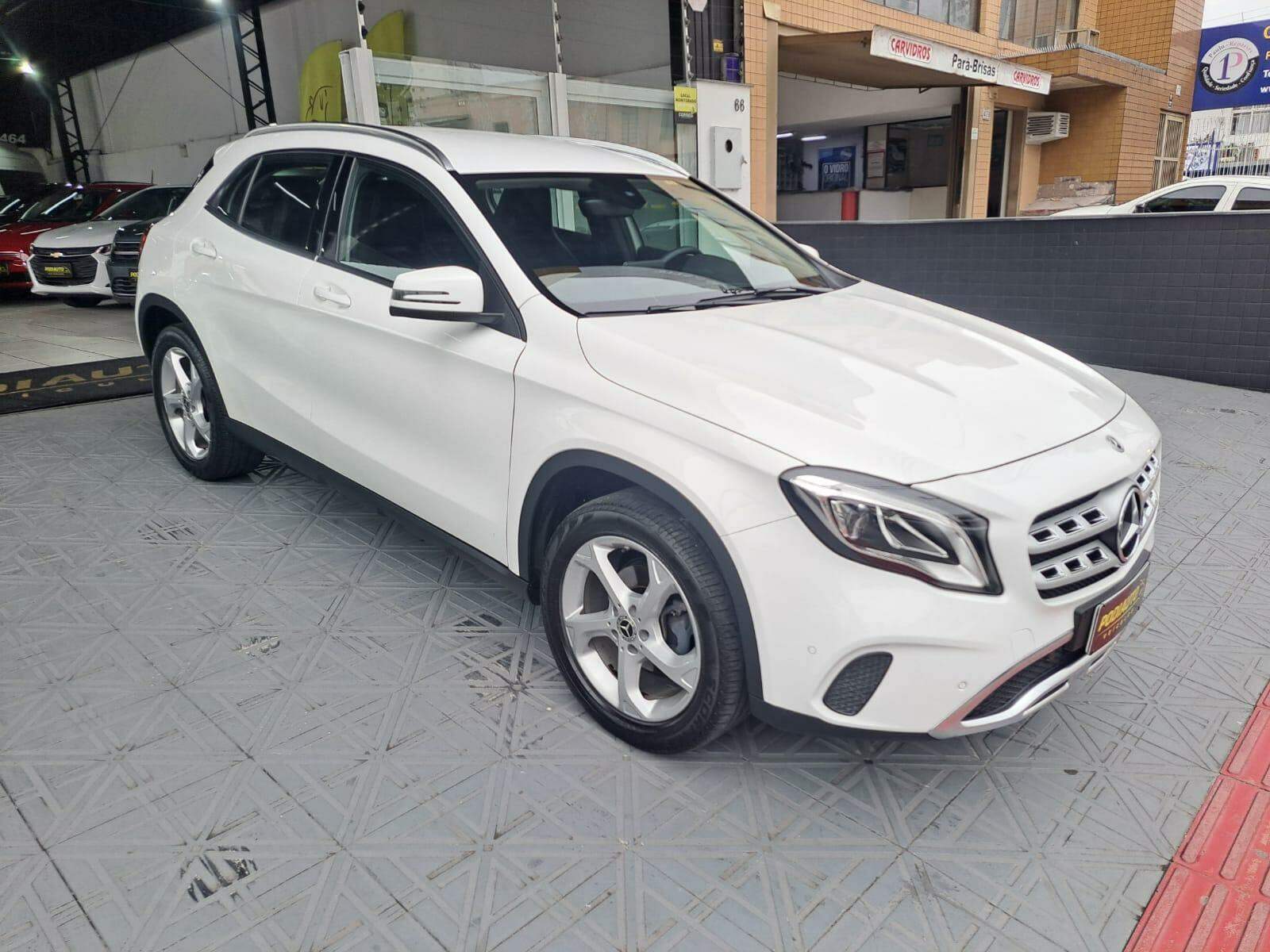 Mercedes-Benz Gla 200 Advance 1.6 Flex  48 MIL KM  2020