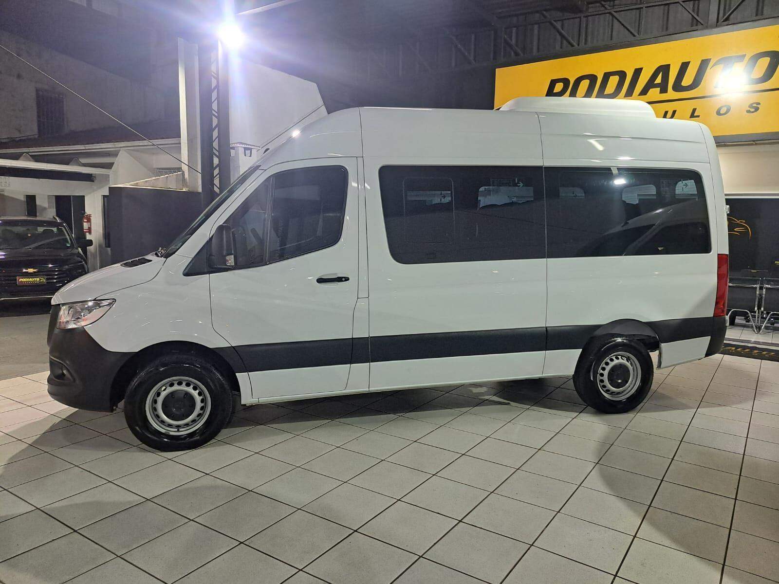 Mercedes-Benz Sprinter 416 VAN 16 LUGARES  2022