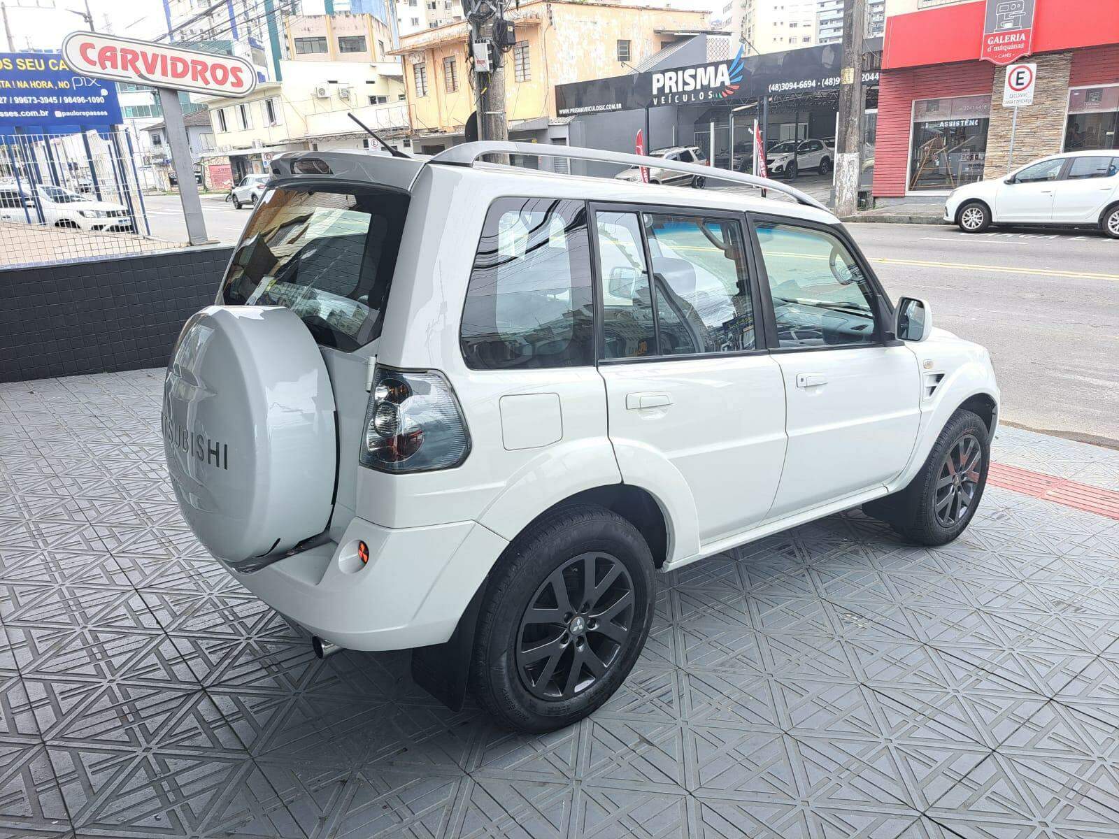 Mitsubishi Pajero TR4 TR4 FLEX AUTOMATICA  2012