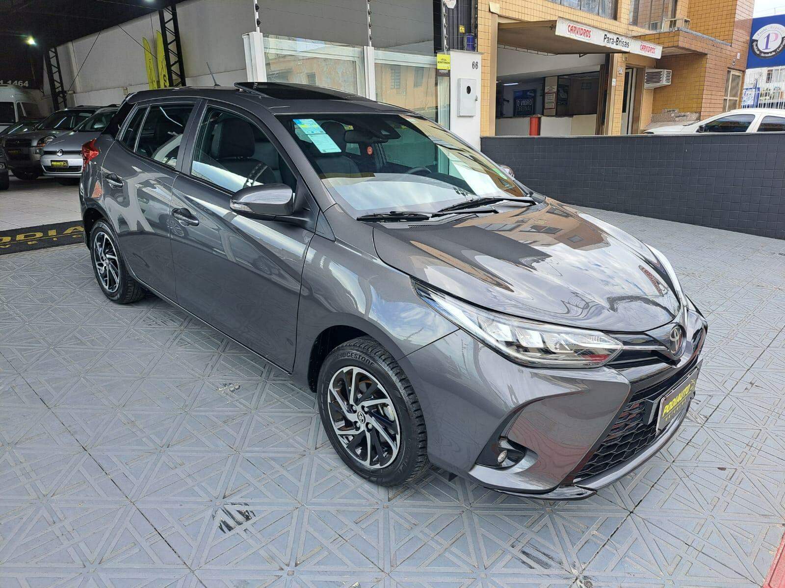 Toyota Yaris XLS 21 MIL KM COM TETO SOLAR  2023