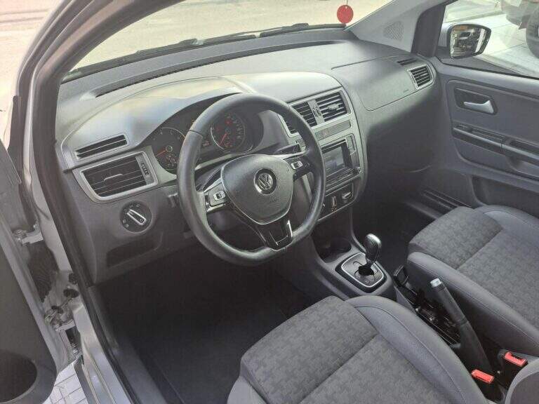 Volkswagen Fox COMFORTLINE AUTOMATICO 2017